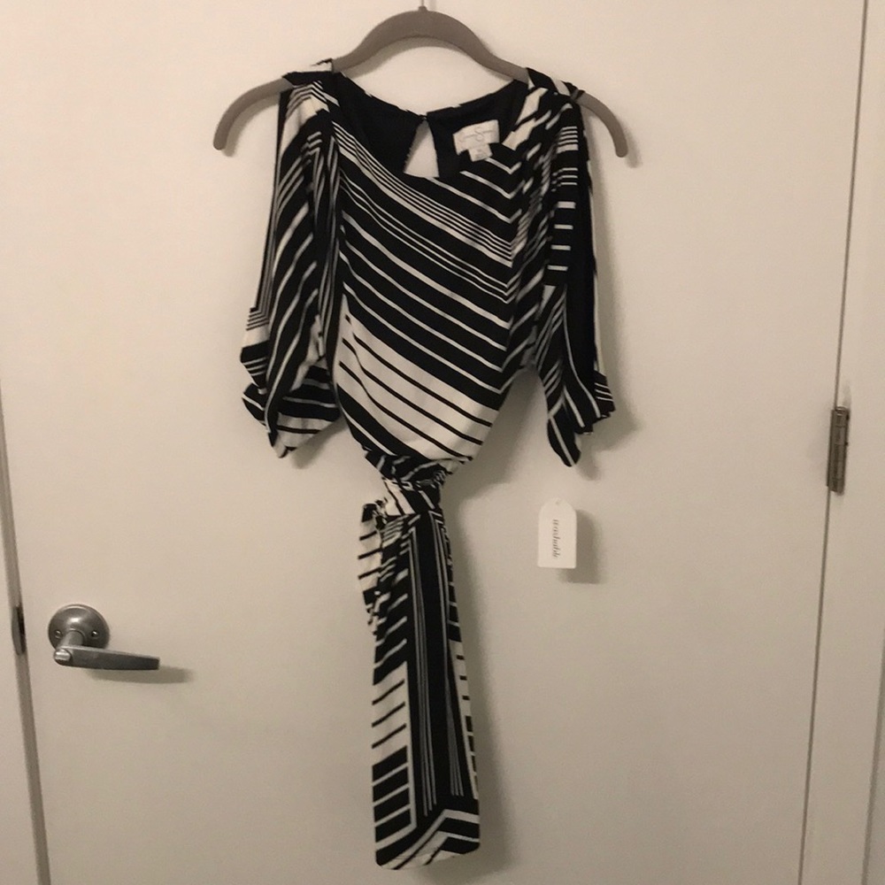 NWT Jessica Simpson dress size xs black white